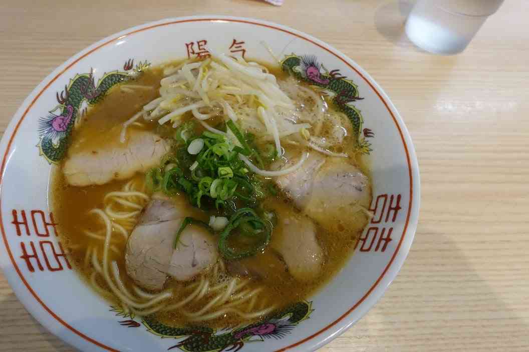 あなたの画像フォルダにある、町中華の写真。