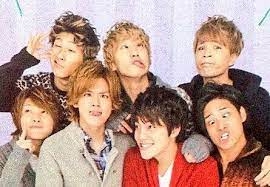 ジャニーズWEST、大人ワイルドな黒スーツで10周年の圧巻オーラ放つ 1年半ぶり5回目『anan』表紙飾る