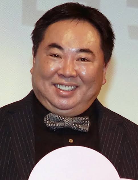 元自衛官のやす子がロングヘアに大変身!「はいーー!かわいくなっちゃいましたーー!」