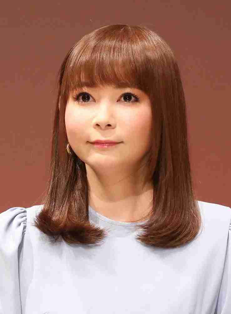 中川翔子、ハワイで「結婚式」報告　ウェディング姿披露に「美しい」「リアルラプンツェル」の声