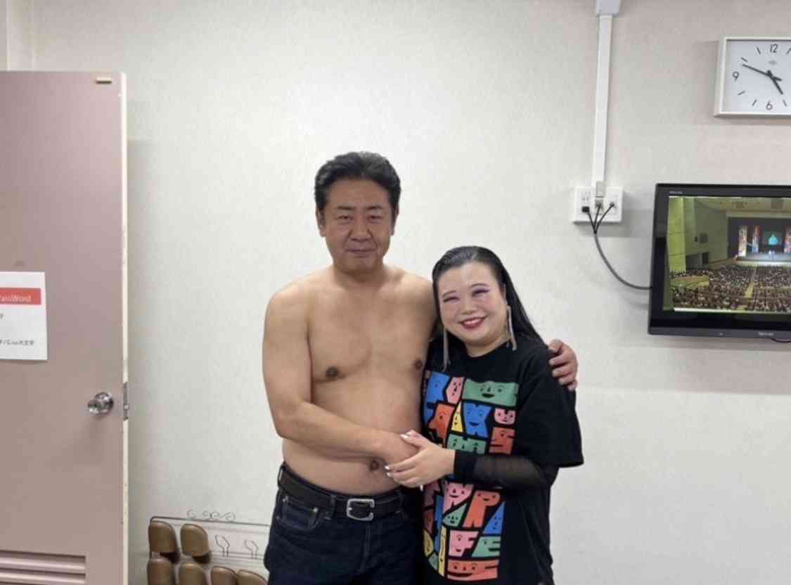 お笑い芸人の好きな画像が集まるトピ