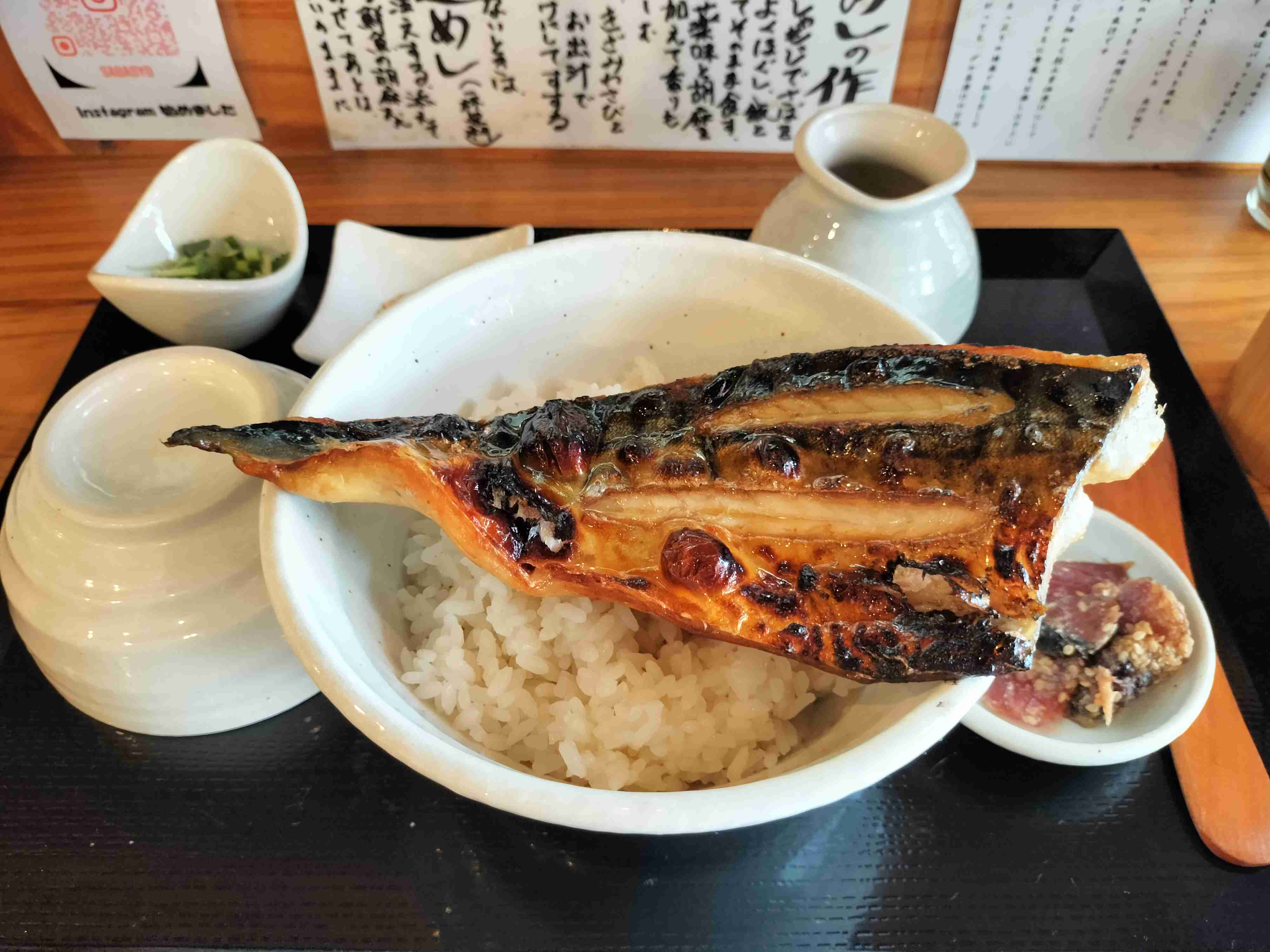 あなたのお昼の『サラメシ』は何ですか？