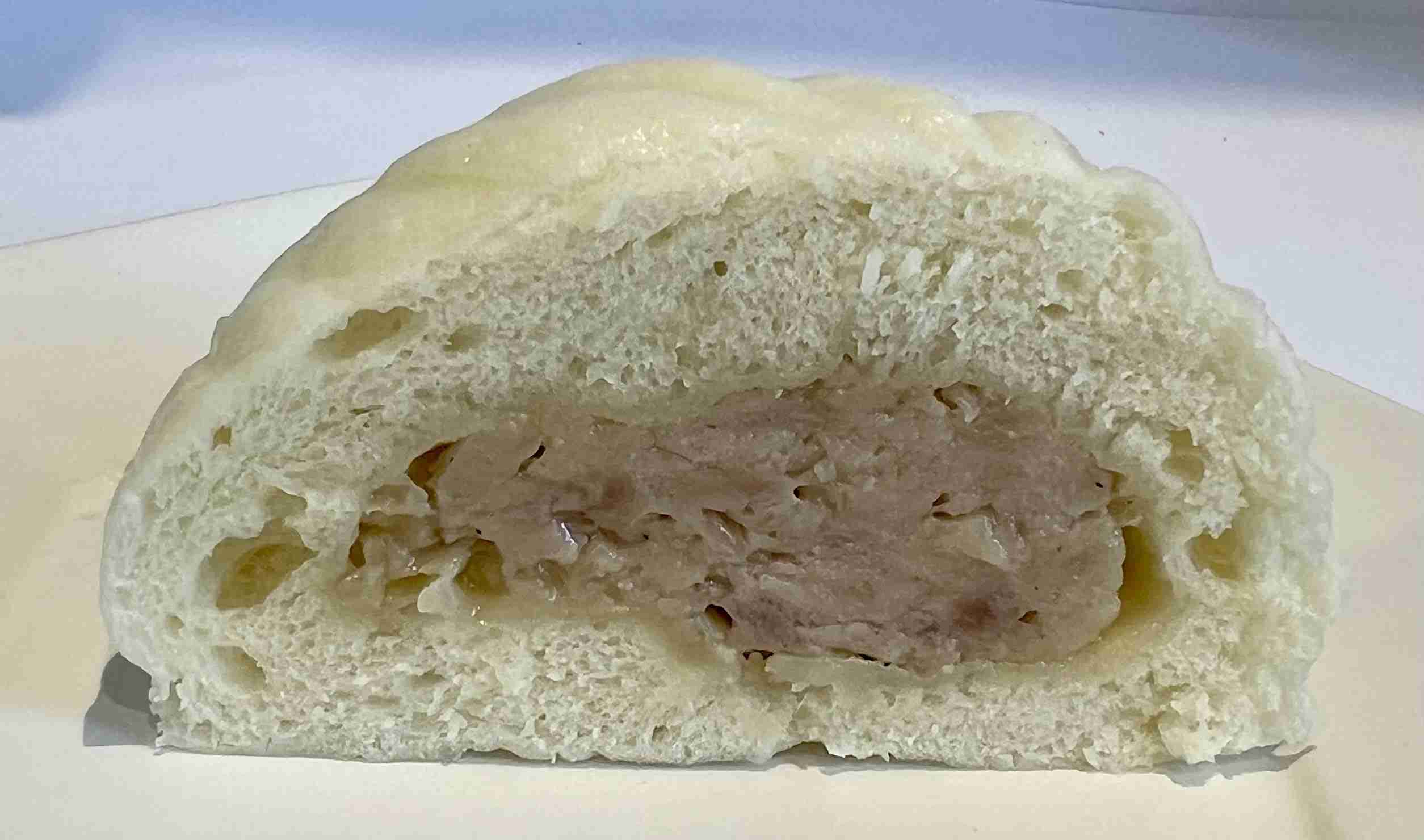 コンビニ肉まん、最強はどれ？セブン・ファミマ・ローソンを比較したら...同じ値段なのに大きな違いが。