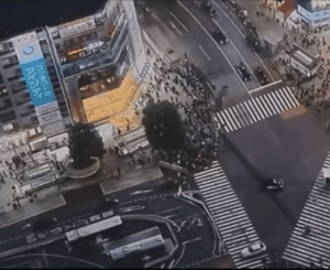 渋谷スクランブル交差点付近で車が雑踏に突っ込む 8人けが重傷者なし ハンドル操作ミスか 運転手を過失運転傷害で逮捕