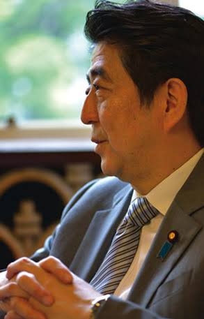 前首相の菅義偉氏　20代半ばまで「フラフラした人生」　就職して気付いた「政治が世の中を動かしてる」