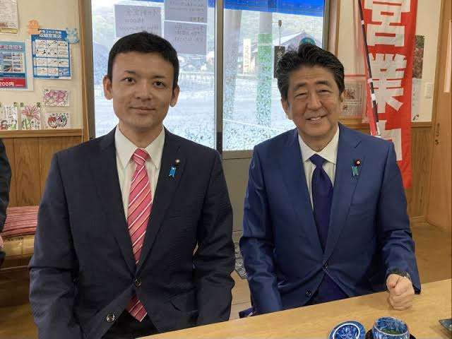 前首相の菅義偉氏　20代半ばまで「フラフラした人生」　就職して気付いた「政治が世の中を動かしてる」