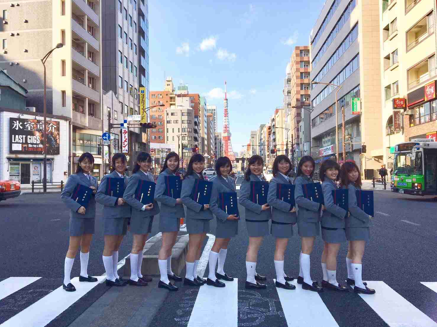 膝上のスカートやパンツいつまで履いてましたか？