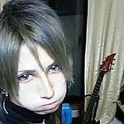 歌舞伎町にある“予約が取れない美容外科”、日本一バズる「小顔整形ドクター」の正体とは?自身も3500万円かけて整形