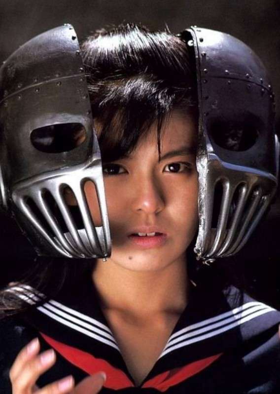 南野陽子さん 離婚を発表 「私事ですが、離婚いたしました」