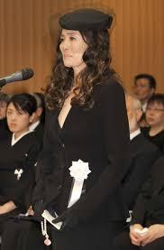 南野陽子さん　離婚を発表　｢私事ですが、離婚いたしました｣