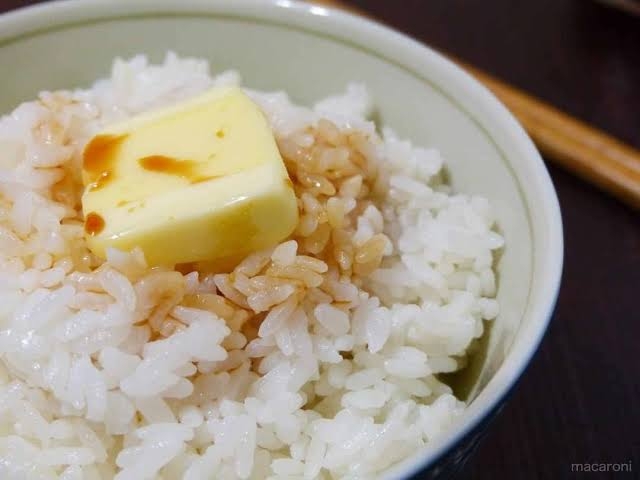 人には見せられない系お昼ご飯