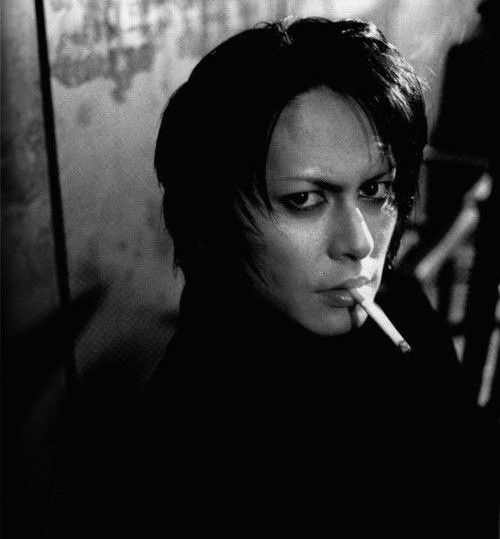 「BUCK―TICK」櫻井敦司さん偲ぶ会　献花券の転売横行、価格10倍超も…ファン激怒「許せない」