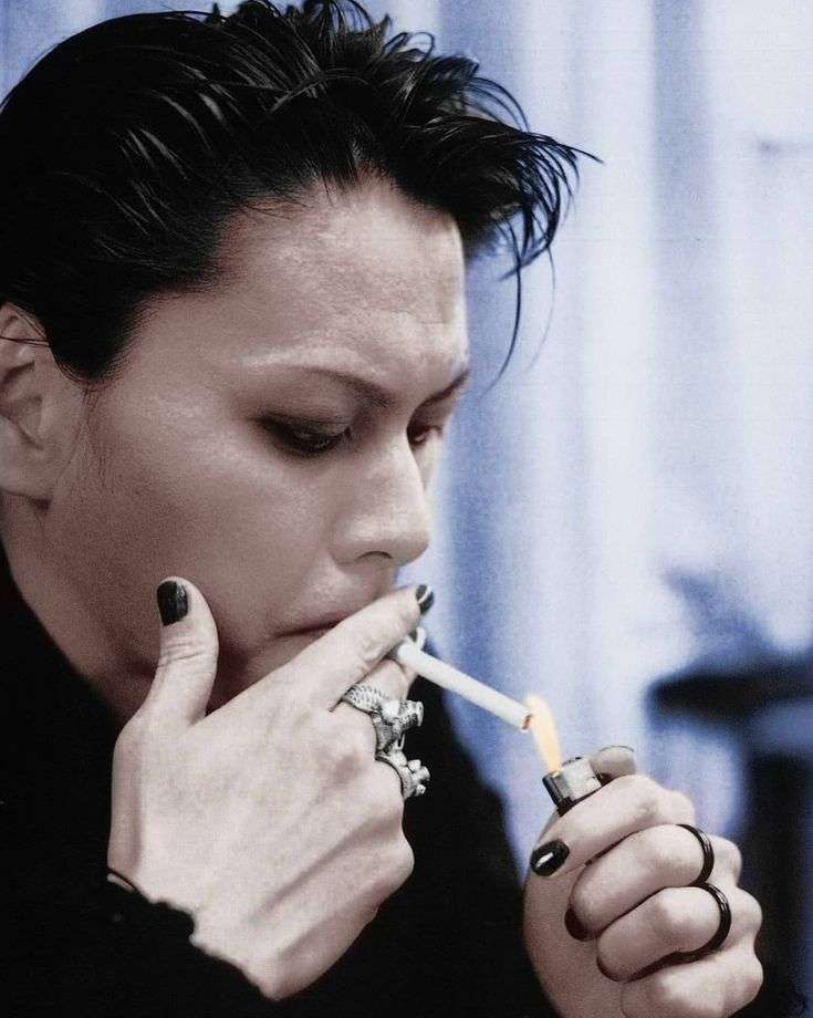 「BUCK―TICK」櫻井敦司さん偲ぶ会　献花券の転売横行、価格10倍超も…ファン激怒「許せない」