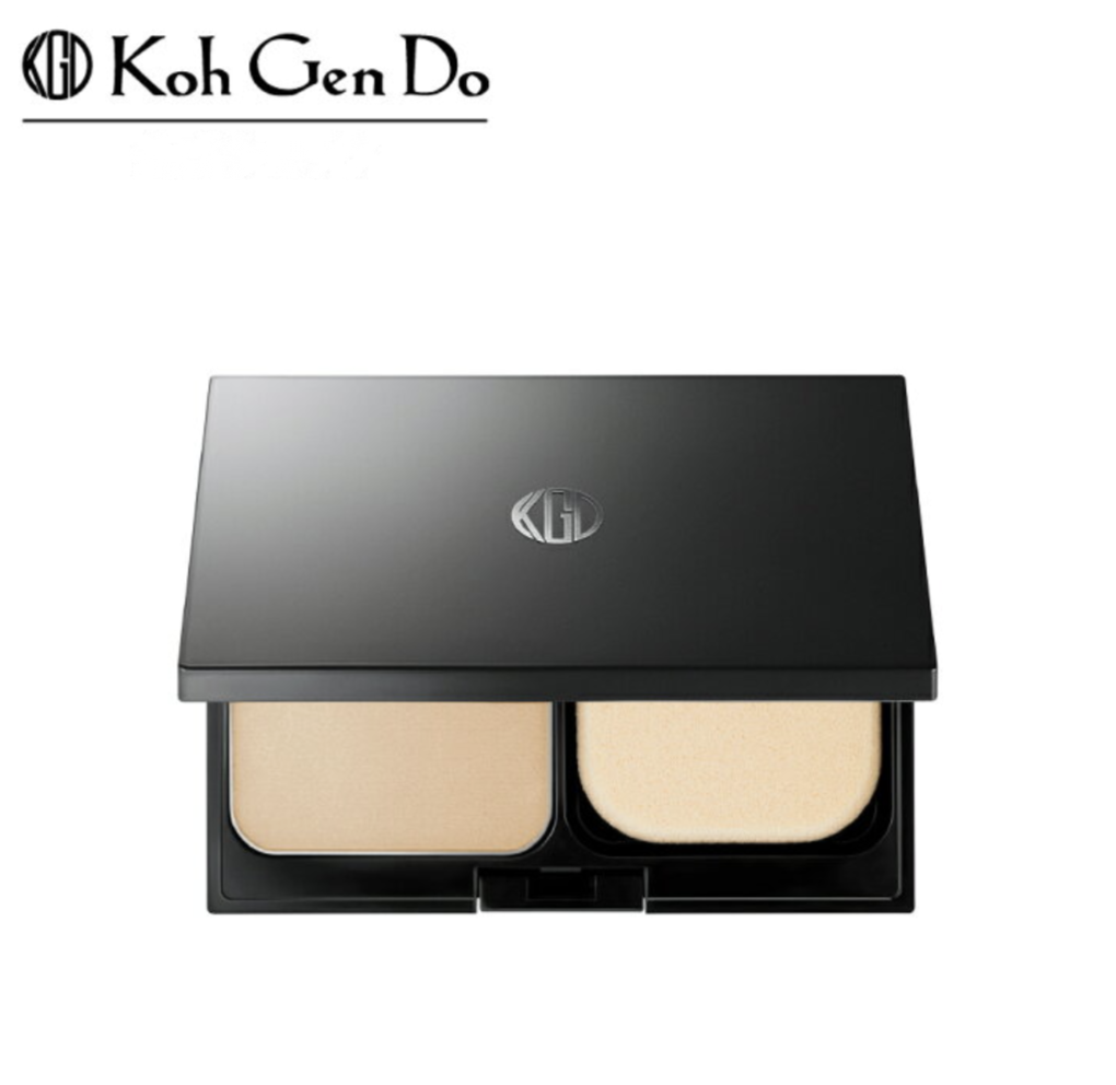 ツヤとカバー力があるファンデーション