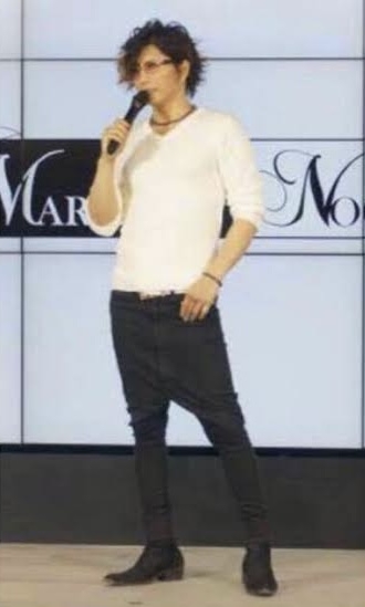 ヒコロヒー「ジーパンってホンマ人柄・センス・教養ぜんぶ出るから」“痛いスタッフ”の特徴を明かす