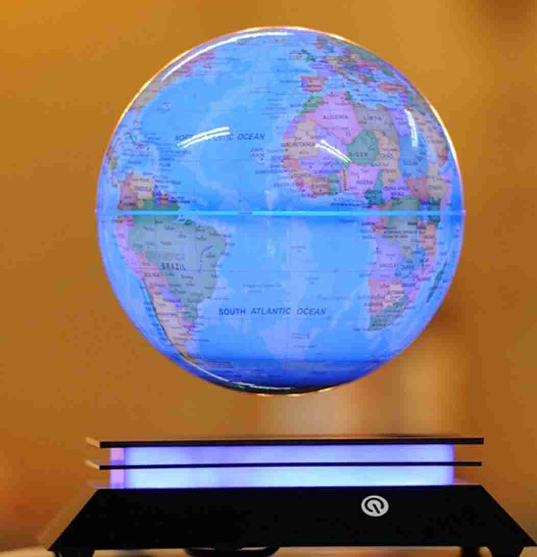 【ネタ可】秘密基地にあると良い物