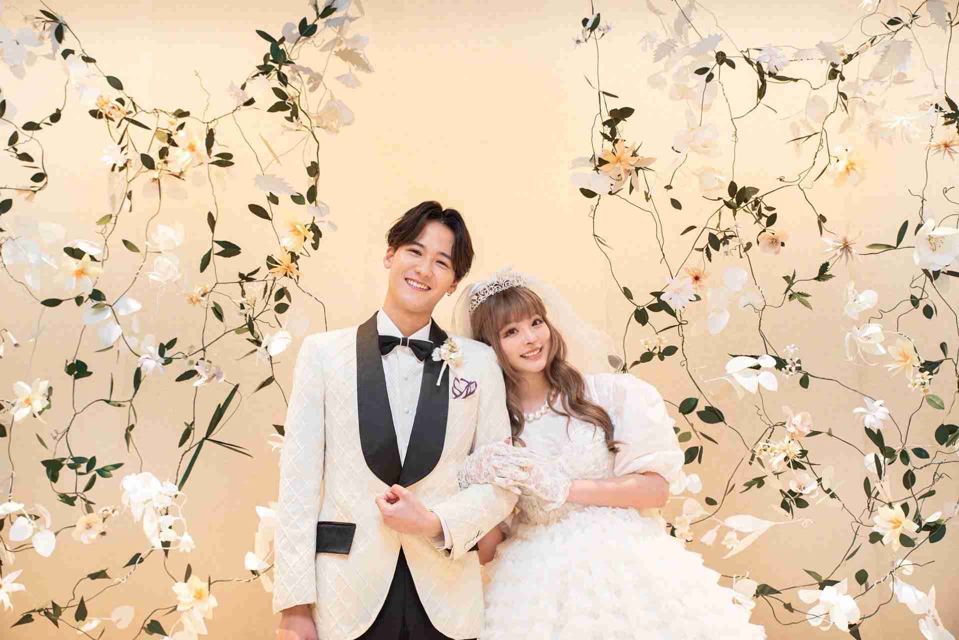 きゃりーぱみゅぱみゅ　夫・葉山奨之とウェディング2ショット　ドレス姿に「可愛すぎ」の声