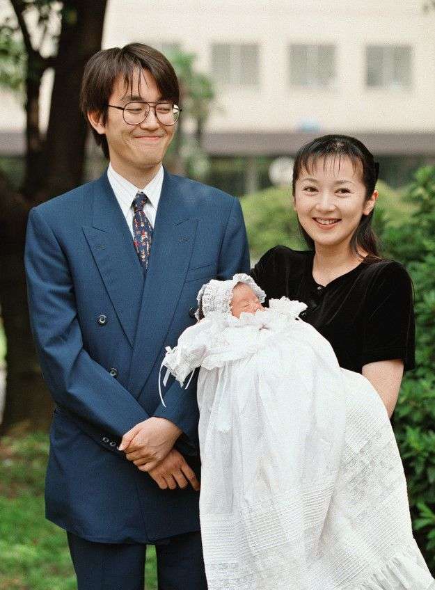 将棋・羽生善治九段の私服がSNSで話題「クセがかなり強い」クラファン返礼品のオリジナルパーカーは寄付金1億6000万越えの人気