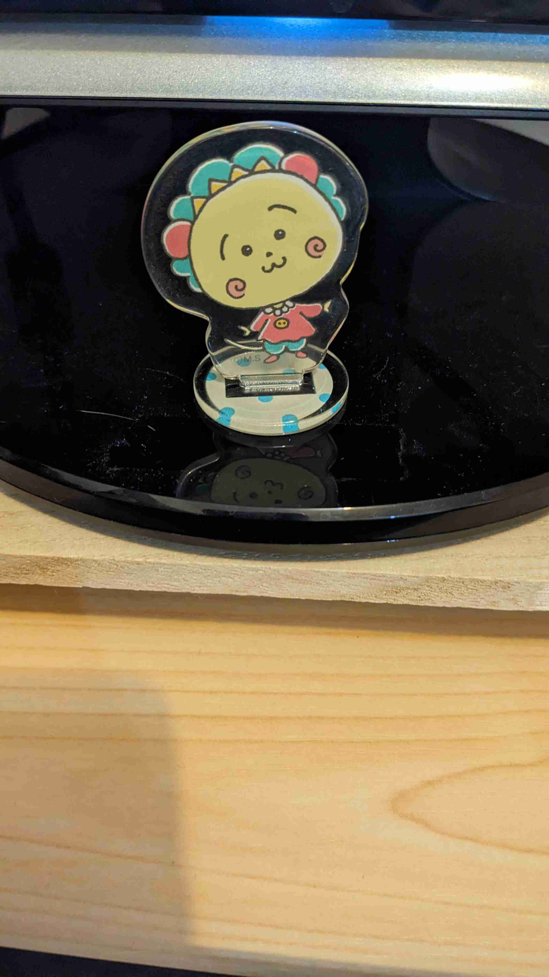 リモート中の人、デスク環境どんな感じ?