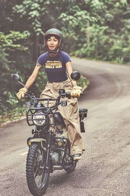 病名不明で入院の渡邊渚アナ、1カ月ぶりの“生存報告”で「私の26年はいくらになる？」　入院直後の直筆日記は荒い字で「手の力も入らない」