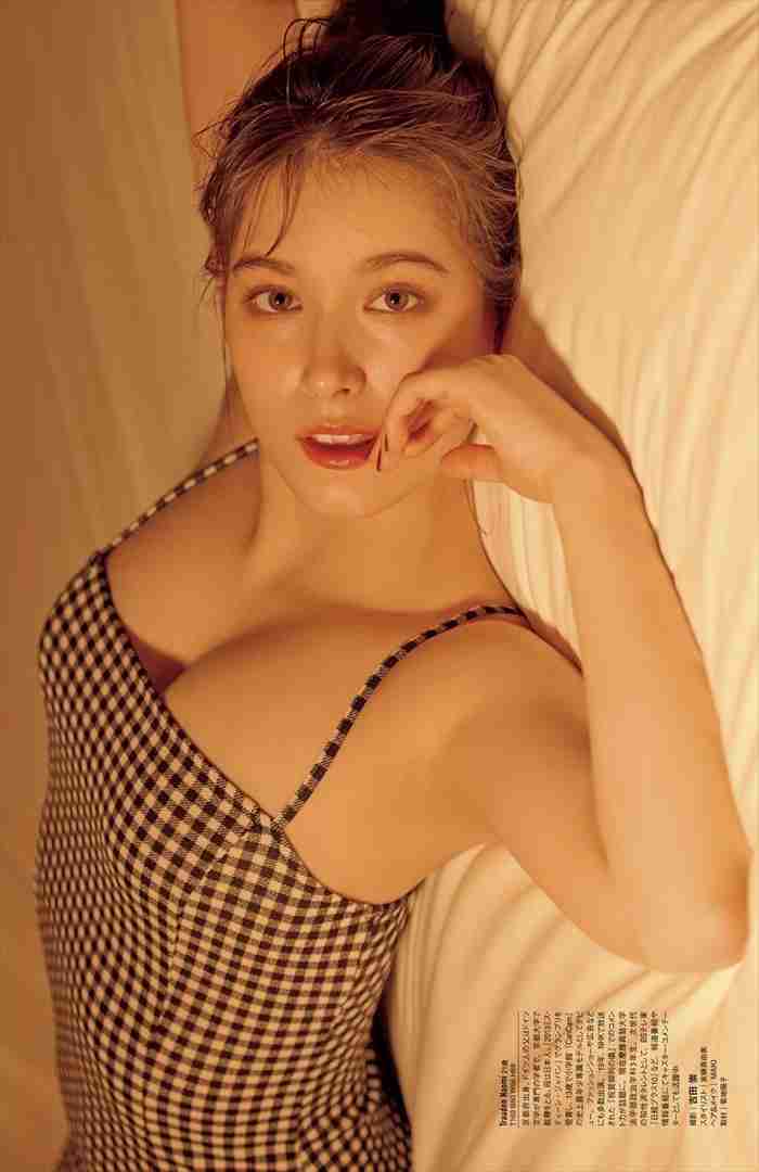 えっ、タイツ見えてるの正解なの?!トラウデン直美「タイツ見せルック」披露　全身miumiu