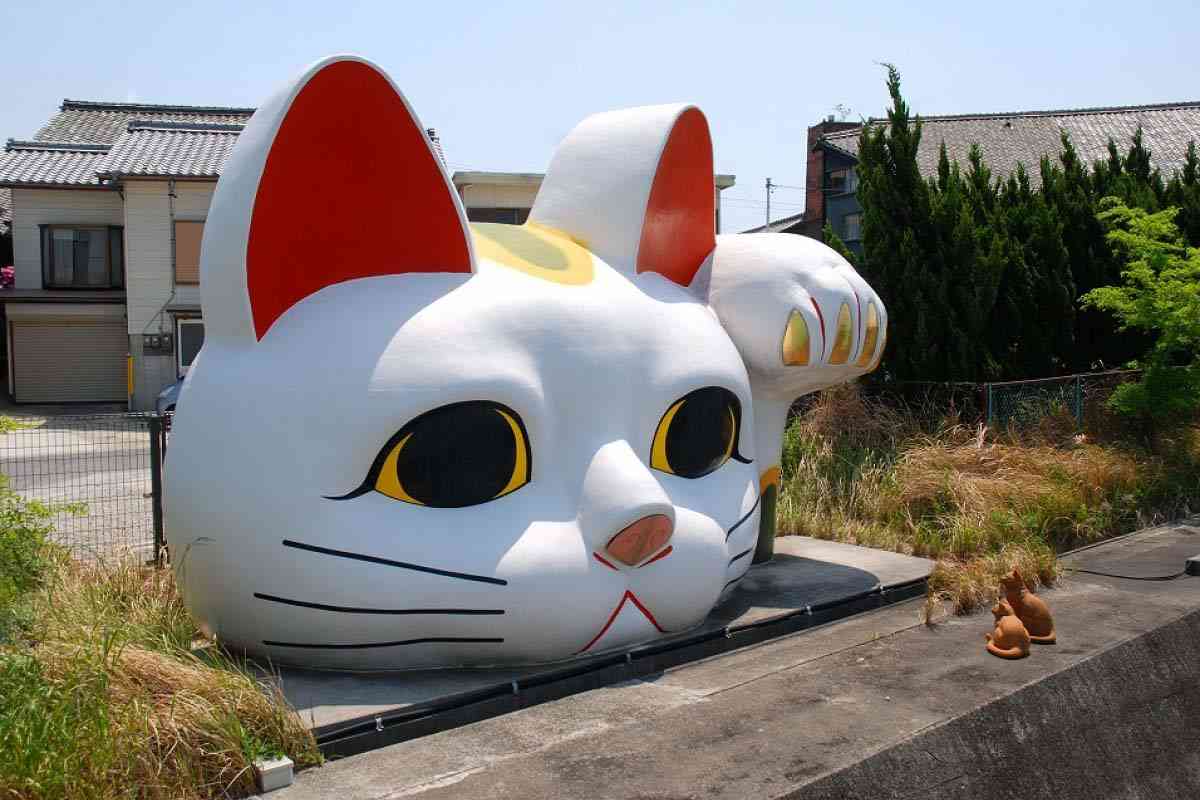 とにかくデカいものの画像