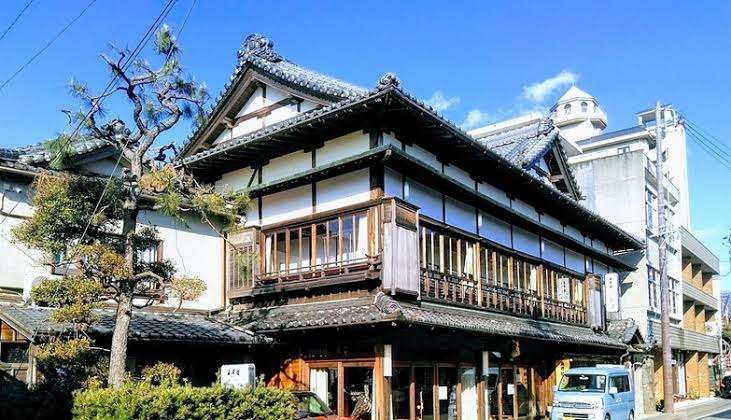 【観光地】行ったことがある人が質問に答えてくれるトピ