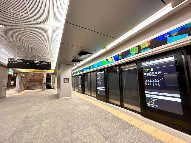 東京メトロ怒り「断じて許すまじき行為」　電車に「巨大カラフル落書き」で運休...警察に被害届提出