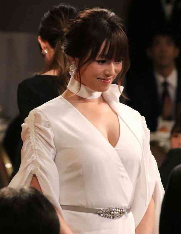 深田恭子 結婚直前で破局 資産100億円実業家の杉本宏之氏「事実です」交際発覚4年、自身の出張中に…