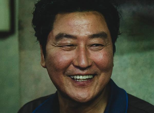 俳優 イ・ソンギュンさん死亡「パラサイト 半地下の家族」出演