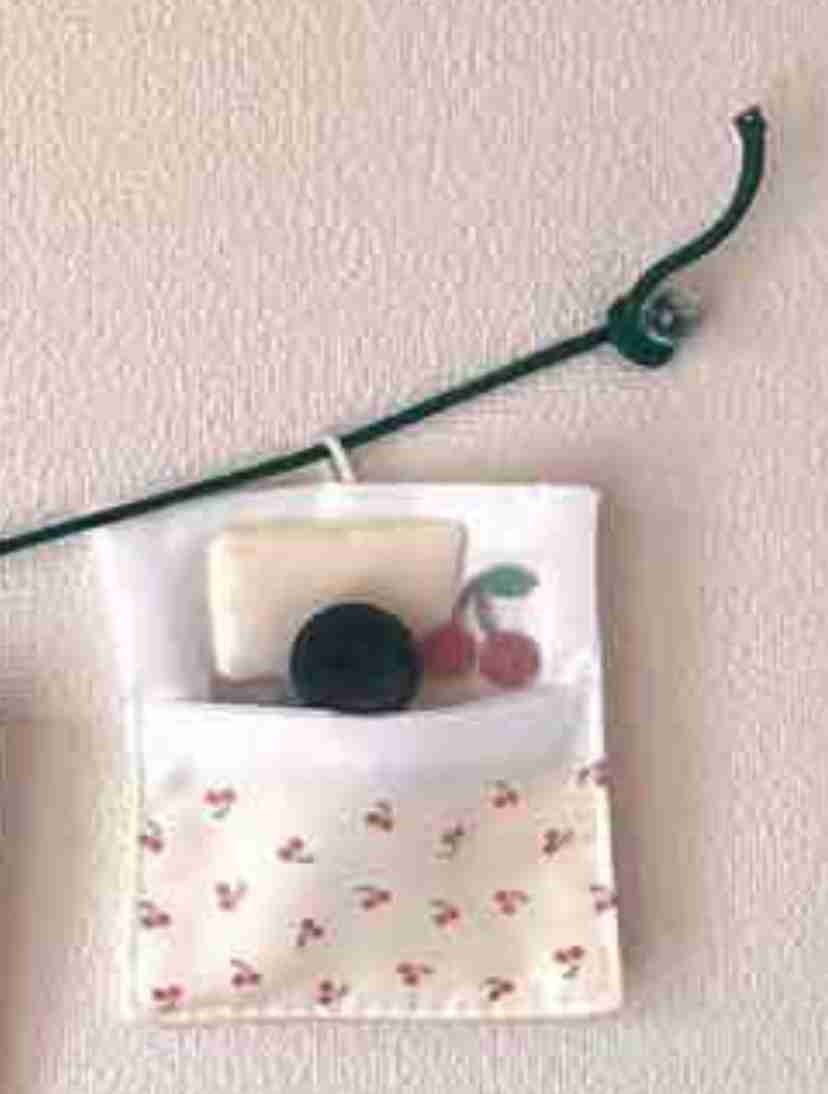 セリアの「ドールポーチ」が“シルバニア赤ちゃん”にピッタリの神商品と話題