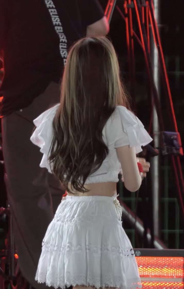 髪が綺麗に見える有名人の画像