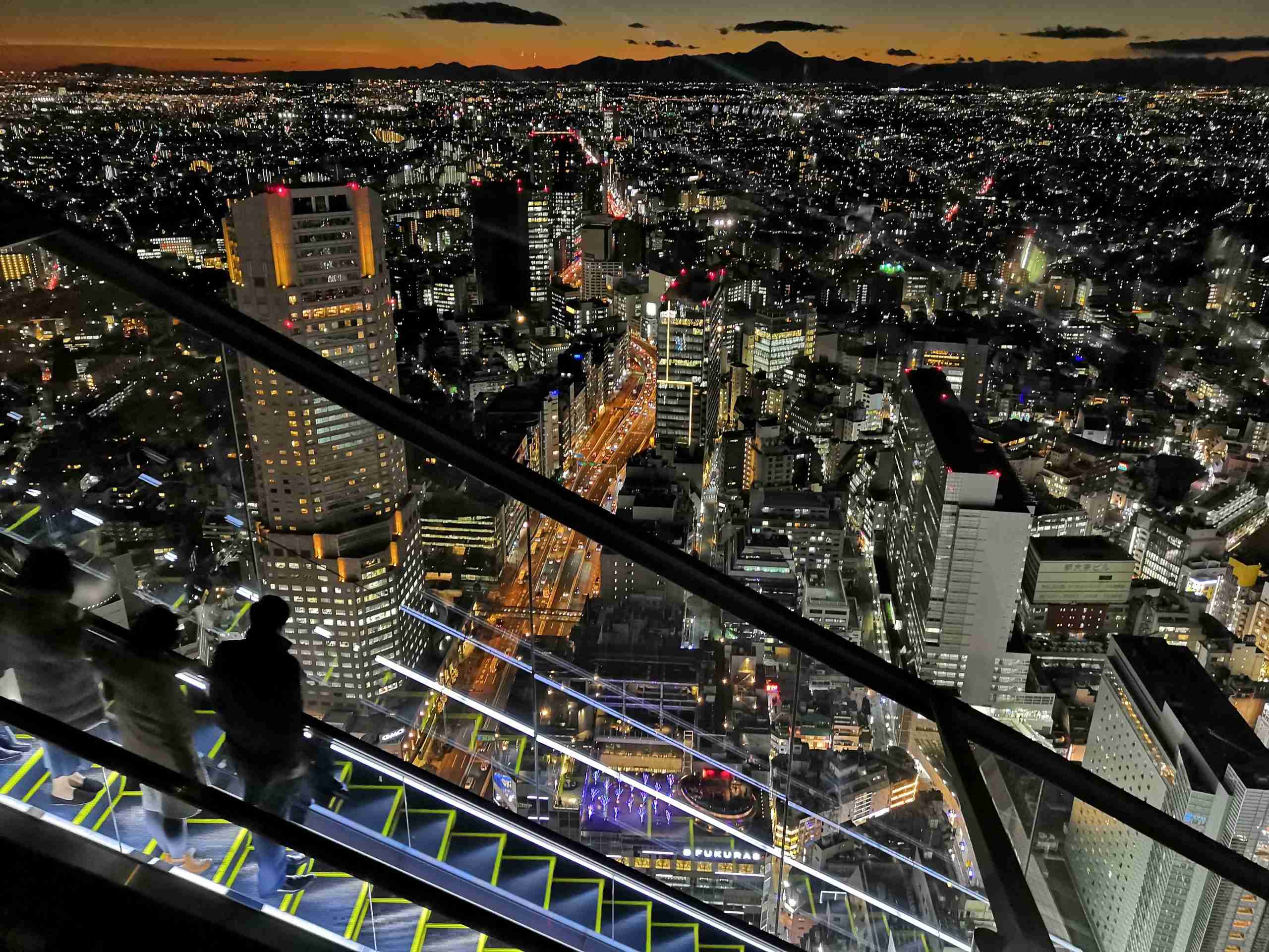 魅力的な旅行先の都市ランク、首位パリ　東京が４位に上昇