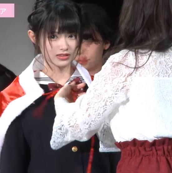 “AI美少女”藤咲凪、ヤバいと指摘の“白い掻き傷跡”に「古いもんなんで」「消せないし消そうとも思ってない」