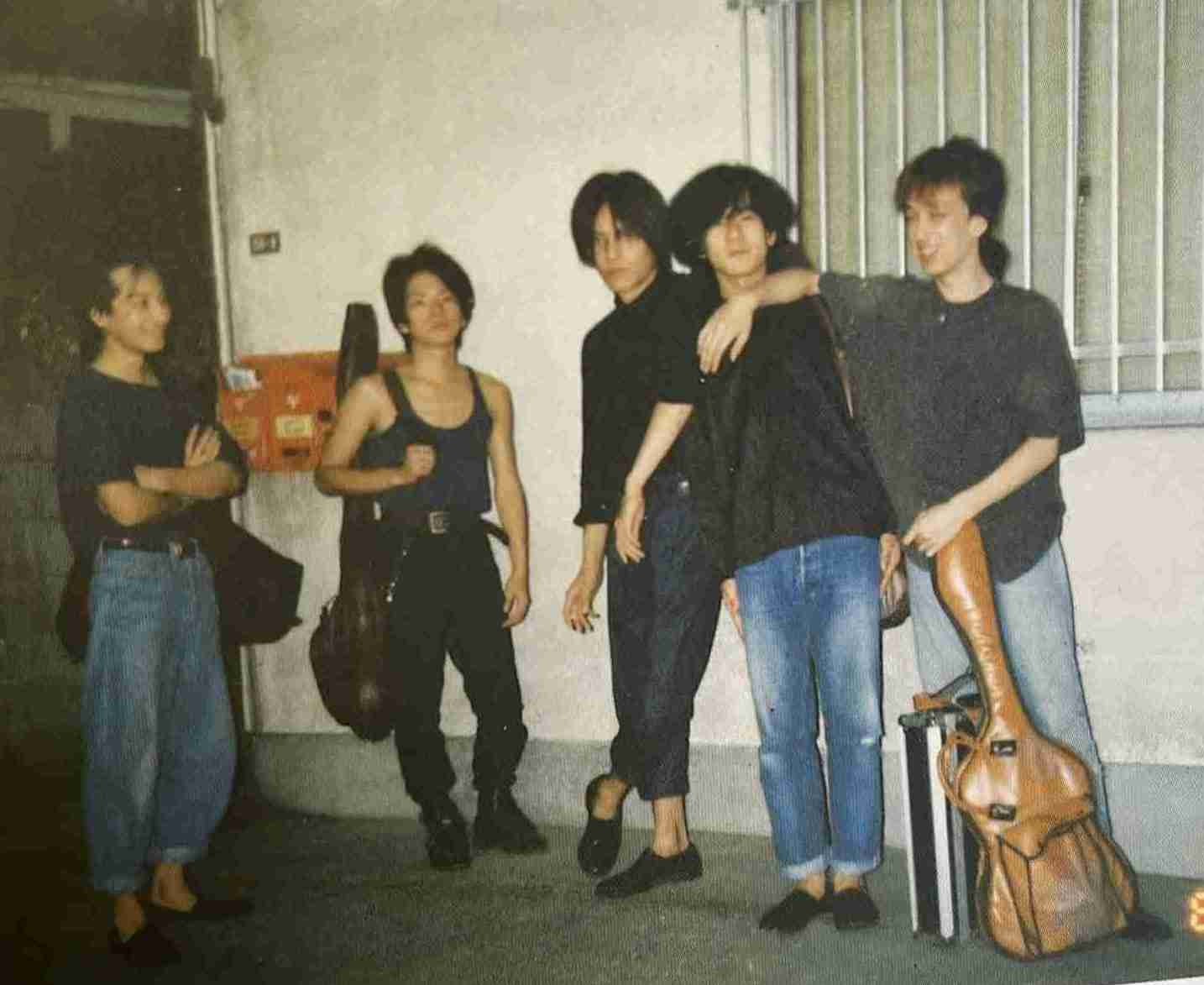 「BUCK―TICK」櫻井敦司さん偲ぶ会　献花券の転売横行、価格10倍超も…ファン激怒「許せない」