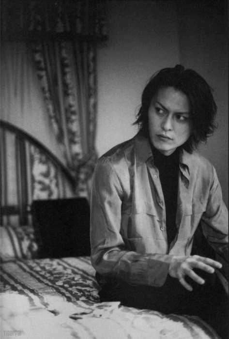 「BUCK―TICK」櫻井敦司さん偲ぶ会　献花券の転売横行、価格10倍超も…ファン激怒「許せない」