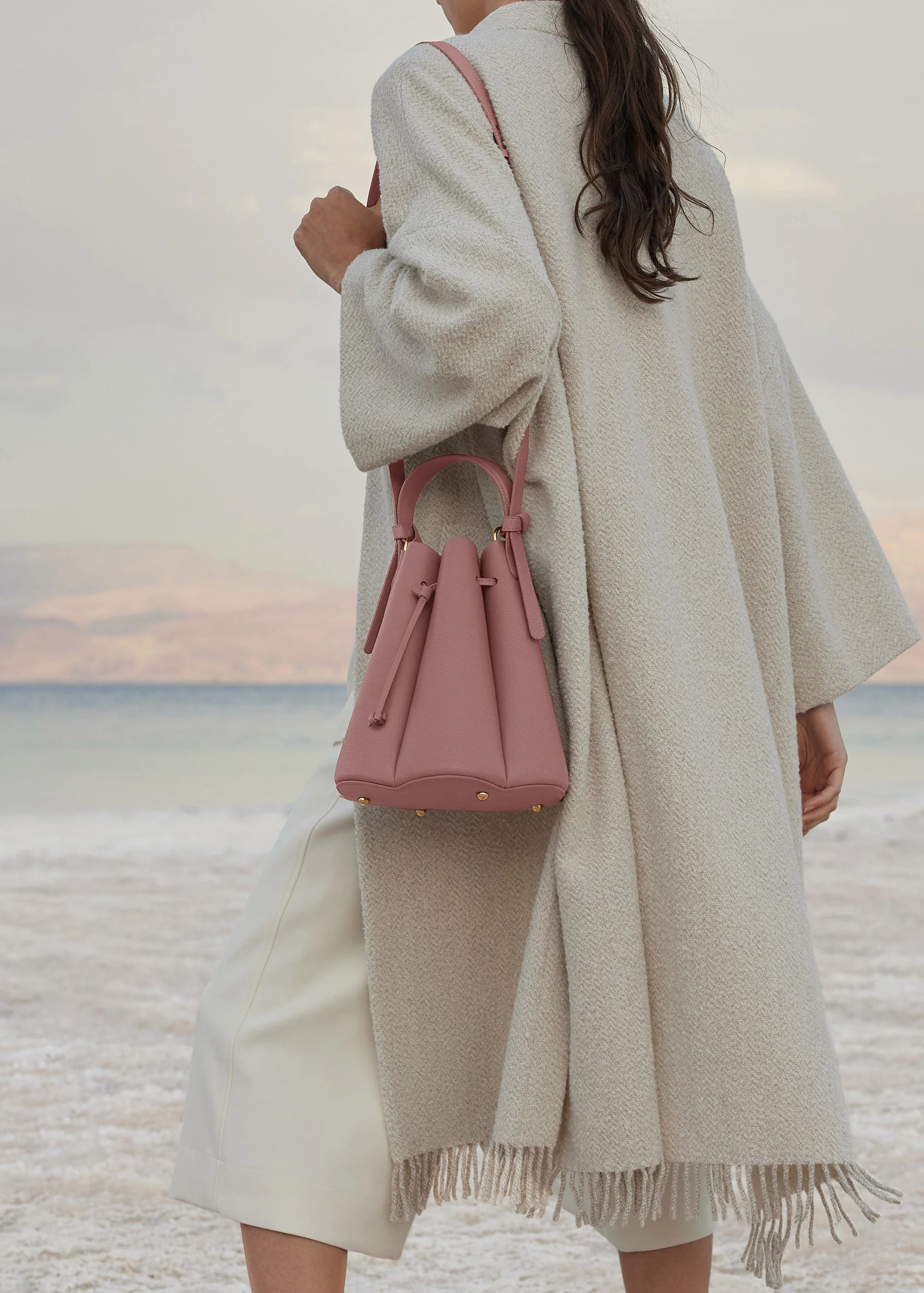 くすみピンク、スモーキーピンクの画像ください!