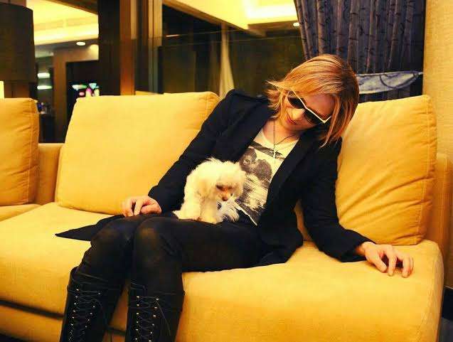 「KAWAIはYOSHIKIさんの苗字ではなく…ピアノメーカーの…」公式の衝撃的な訴えに反響「知らなかった」「すみません」