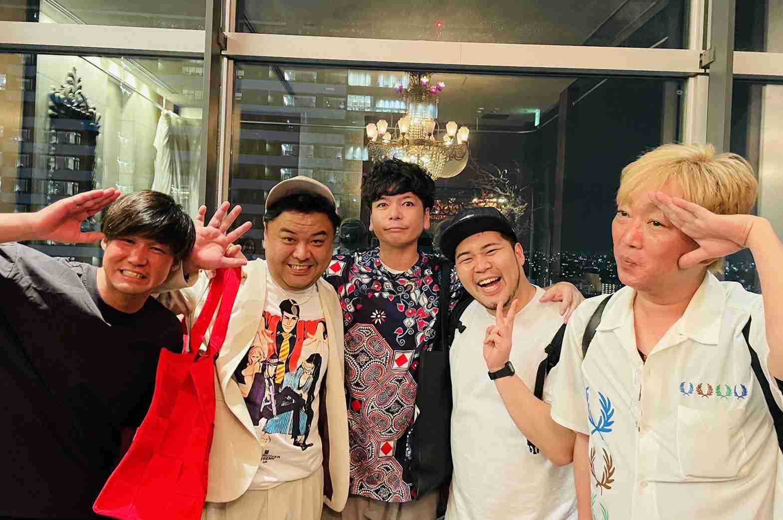 《参加女性が続々告発》「全裸の松本人志がいきなりキスしてきて…」「俺の子ども産めや！」1泊30万円の超高級ホテルで行われた「恐怖のゲーム」