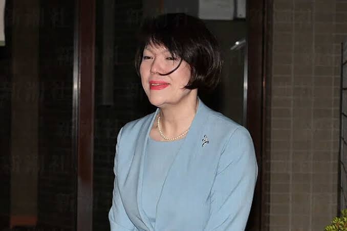【独自】集めたカネを不倫相手に貢ぎ…「金」通販で“2000万円詐取”20代女を直撃 夫「おれは死んだことになってた」
