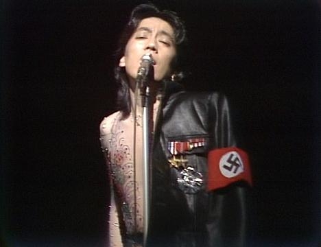 「Mステ」でナチス式敬礼、LDH所属グループに批判　「これは酷い」「倫理的にどうかしてる」