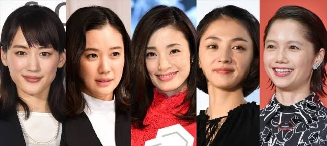 上戸彩：ボッテガ・ヴェネタとエルメスをまとい凛とした大人のモード　憧れの「SPUR」表紙を飾り「本当に光栄」