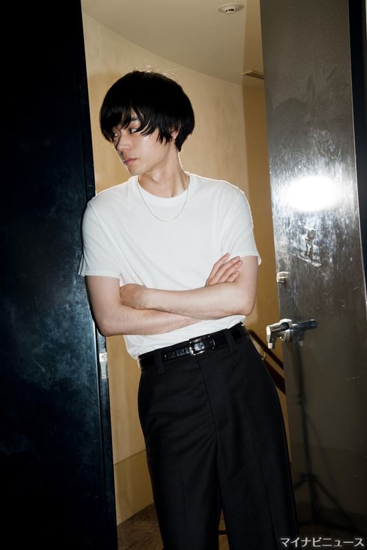 【画像】多分UNIQLOじゃないのにUNIQLOっぽく見えるファッションを貼っていこう part5
