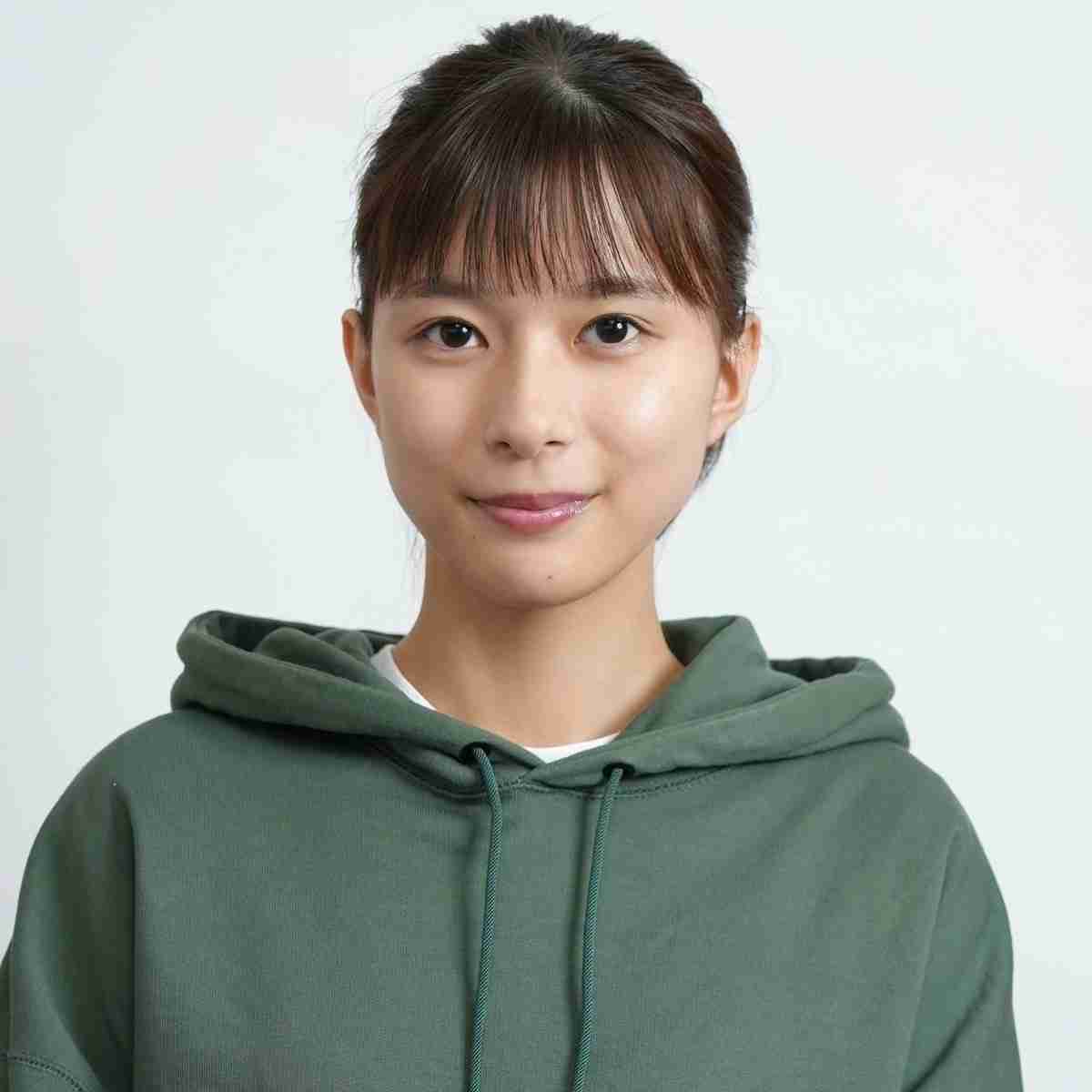 【画像】多分UNIQLOじゃないのにUNIQLOっぽく見えるファッションを貼っていこう part5