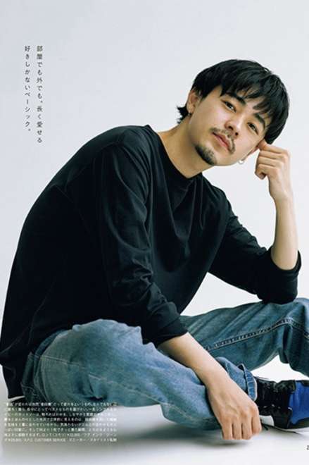 【画像】多分UNIQLOじゃないのにUNIQLOっぽく見えるファッションを貼っていこう part5