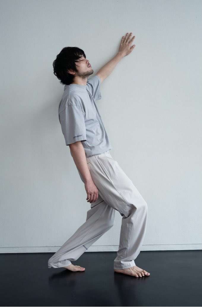 【画像】多分UNIQLOじゃないのにUNIQLOっぽく見えるファッションを貼っていこう part5