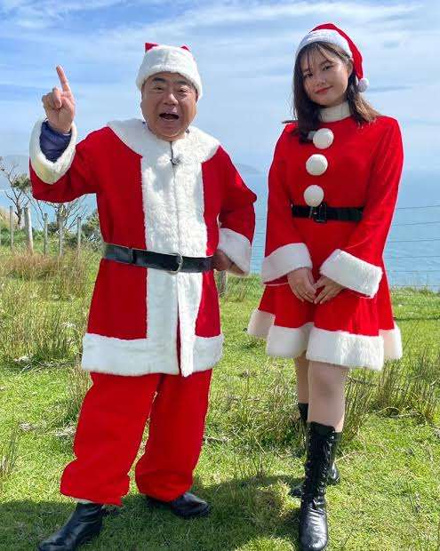色んな芸能人のサンタコスプレが見たい