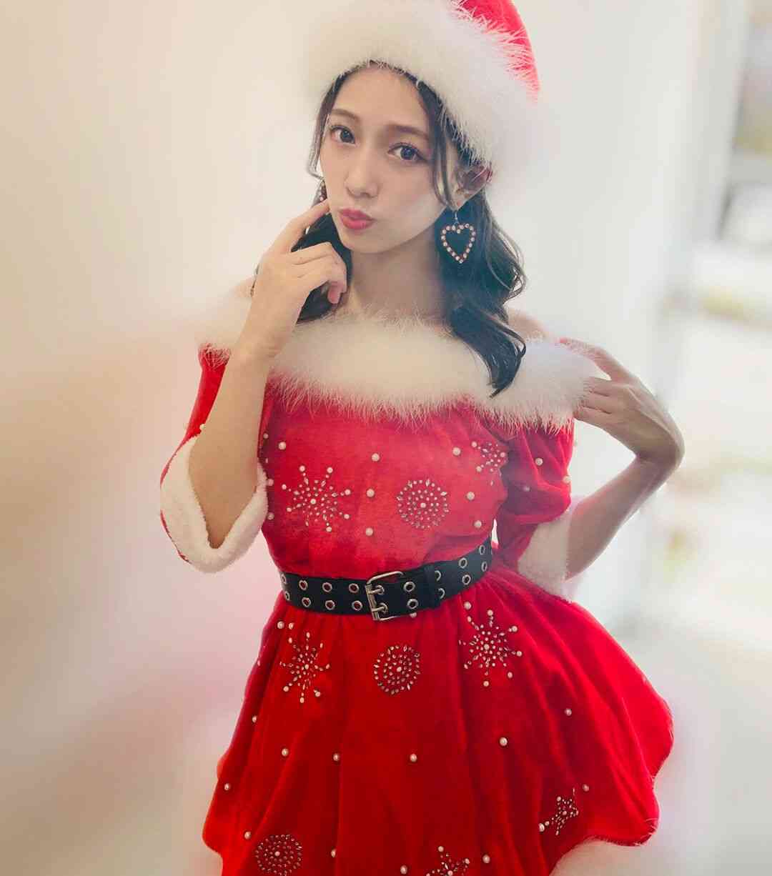 色んな芸能人のサンタコスプレが見たい