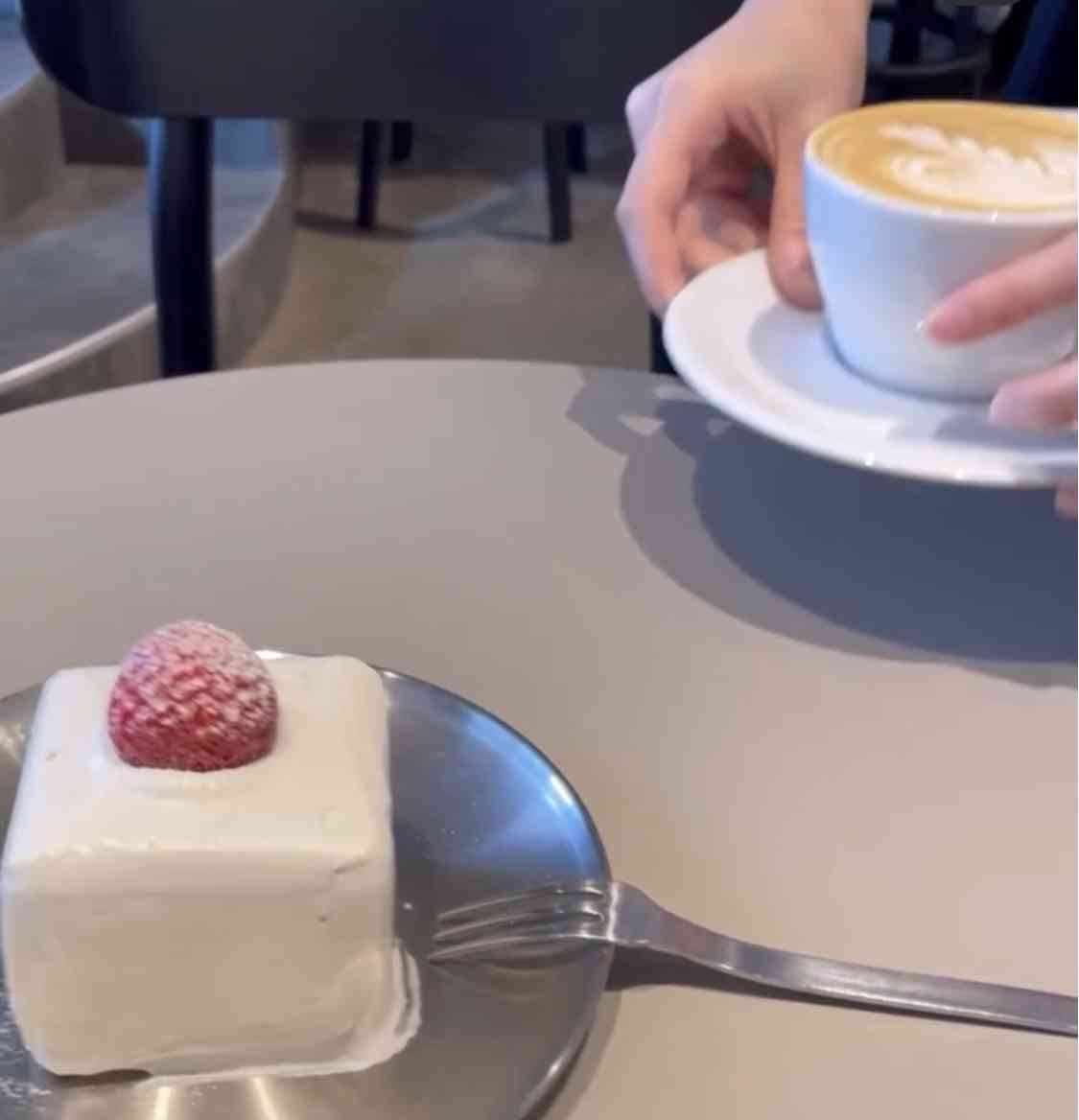 飲食店でトイレの近くの席