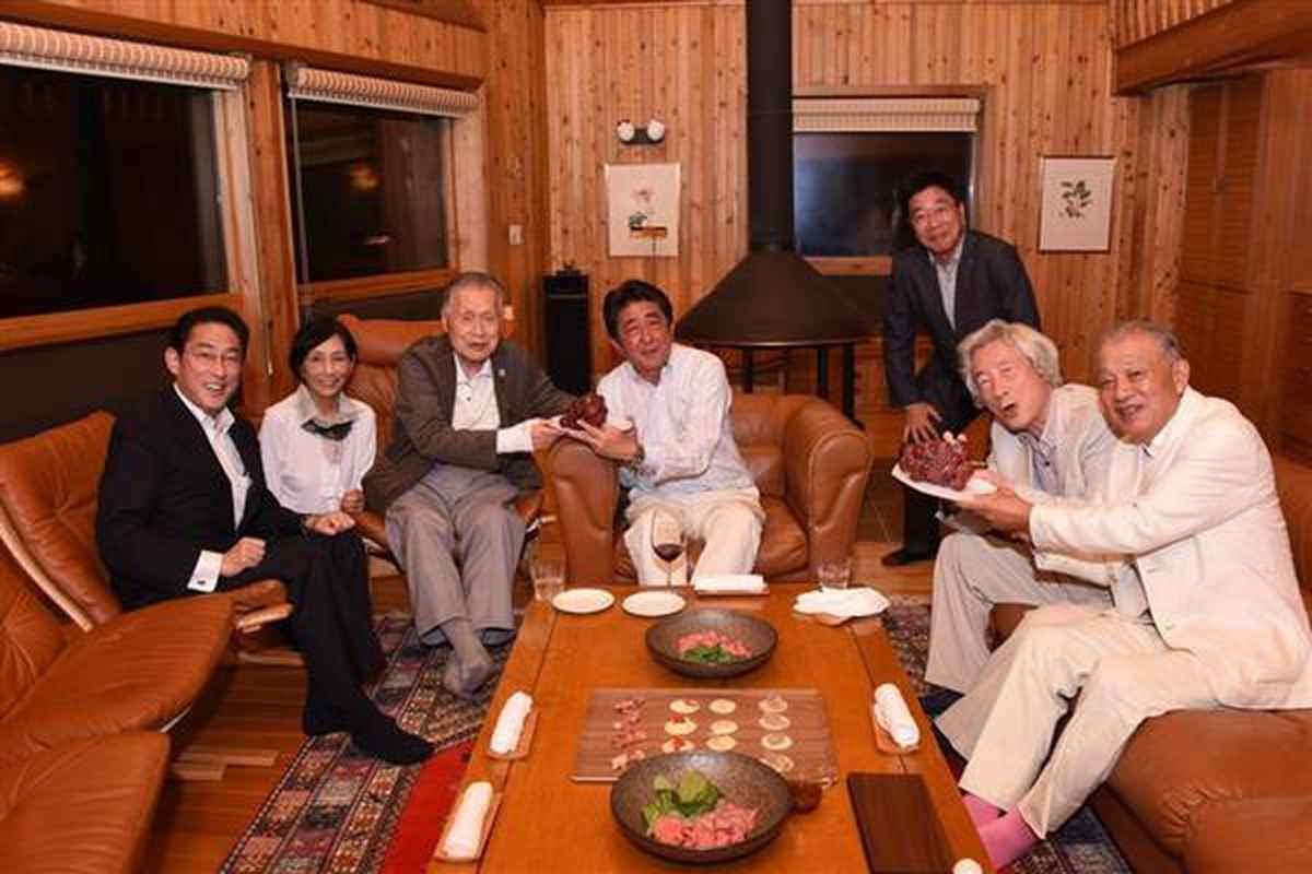 「首相、旧統一教会系トップと面会」　19年に党本部で　関係者証言
